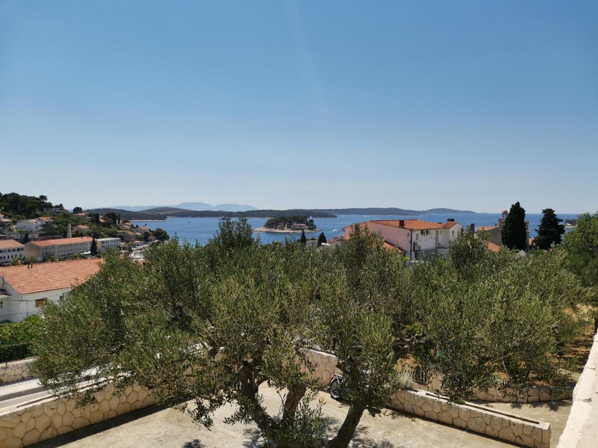 Apartment Buzolic Hvar Town Extérieur photo
